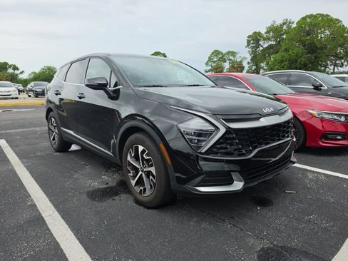 Certified 2024 Kia Sportage EX FWD image 2