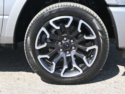 Used 2025 RAM 1500 Limited image 15