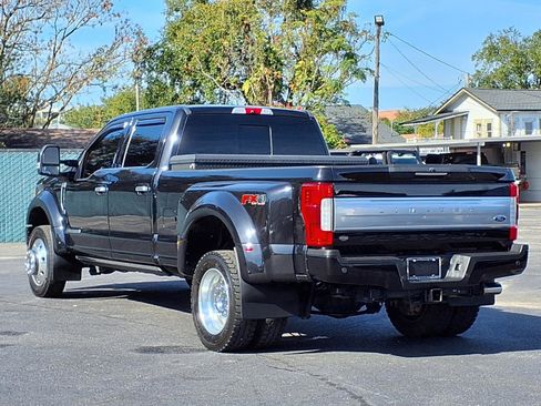 Used 2019 Ford F450 Limited image 4