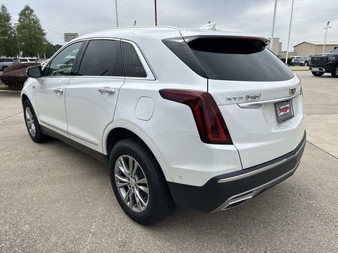 Used 2022 Cadillac XT5 Premium Luxury w/ Technology Package FWD image 6