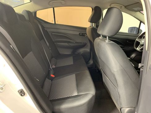Used 2022 Nissan Versa S FWD image 36