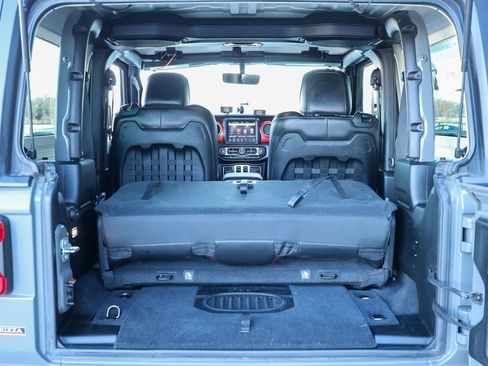 Used 2020 Jeep Wrangler Rubicon w/ LED Lighting Group image 42