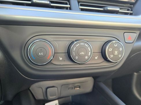 New 2026 Chevrolet Trax LS w/ LS Convenience Package image 19