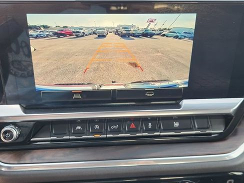 Certified 2025 GMC Sierra 1500 SLT AWD/4WD image 17
