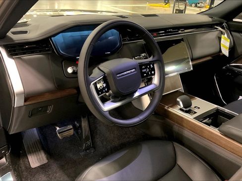 New 2026 Land Rover Range Rover SE AWD/4WD image 8