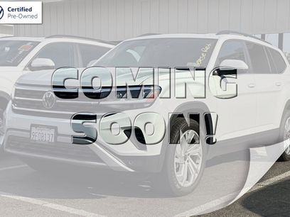 Used 2023 Volkswagen Atlas SE w/ Panoramic Sunroof Package