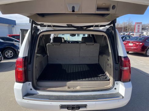 Used 2016 Chevrolet Suburban LTZ image 12