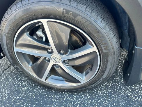 Used 2021 Honda HR-V EX image 10