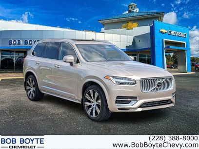 Used 2024 Volvo XC90 T8 Ultimate w/ Lounge Package