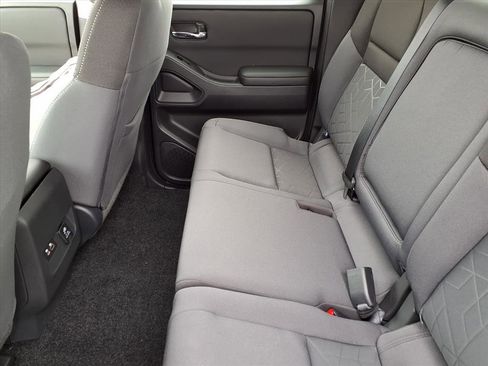 New 2025 Nissan Frontier SV w/ SV Convenience Package image 11