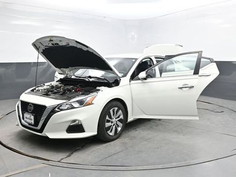 Used 2021 Nissan Altima 2.5 S FWD image 43
