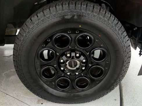 Used 2023 Ford F250 XLT w/ Black Appearance Package AWD/4WD image 82