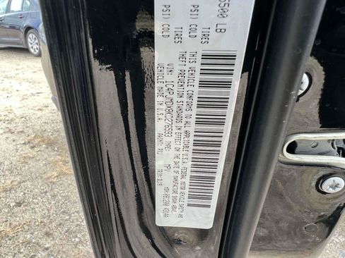 Used 2019 Jeep Cherokee Limited AWD/4WD image 20