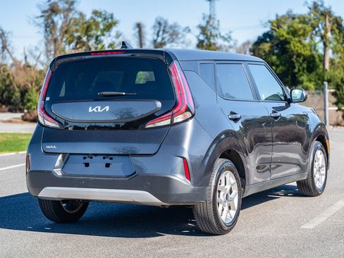 Used 2024 Kia Soul LX w/ Option Group 015 image 7