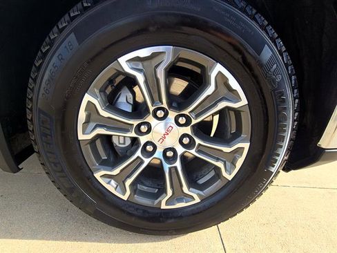 Used 2026 GMC Sierra 1500 SLT RWD image 11