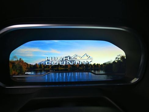 Used 2023 Chevrolet Tahoe High Country RWD image 11