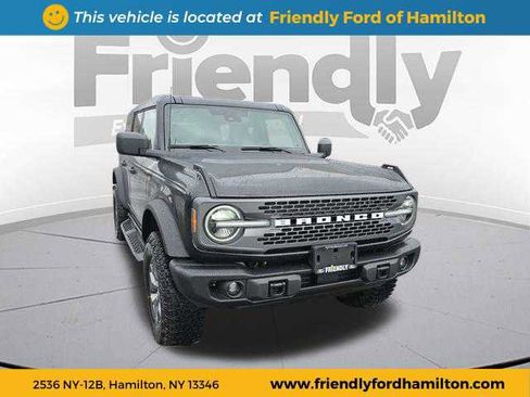 New 2025 Ford Bronco Badlands image 5