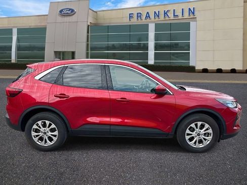 Used 2023 Ford Escape Active w/ Tech Pack #2 AWD/4WD image 8