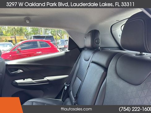 Used 2023 Chevrolet Bolt LT FWD image 34