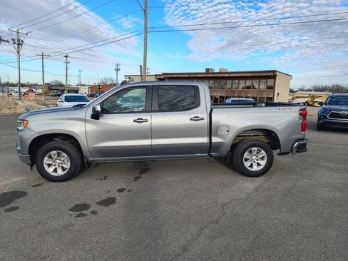 Used 2025 Chevrolet Silverado 1500 LT image 2