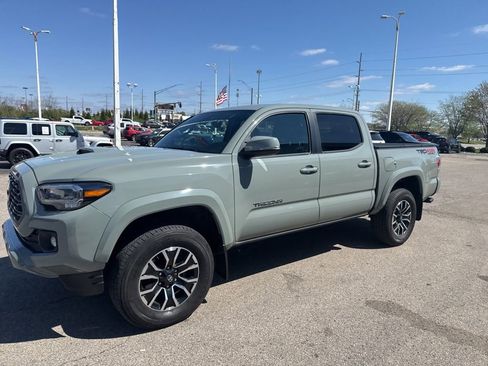 Used 2023 Toyota Tacoma TRD Sport image 8