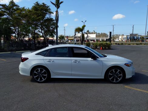 New 2025 Honda Civic Sport Touring image 5