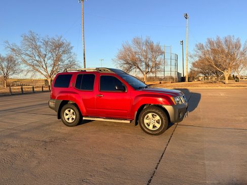 Used 2010 Nissan Xterra S image 25