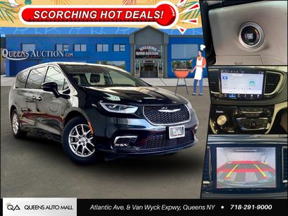 Used 2024 Chrysler Pacifica Touring-L