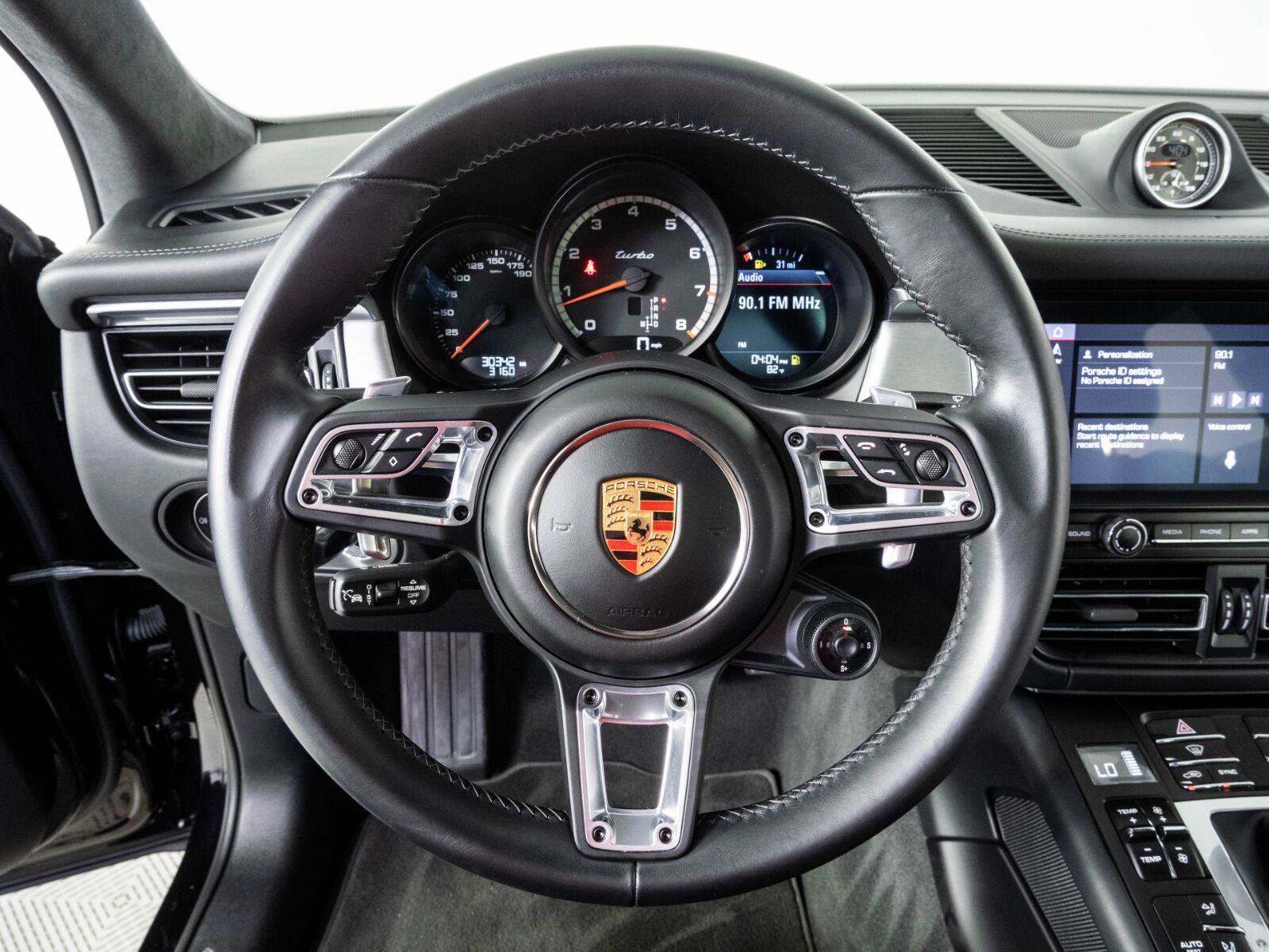 Used 2021 Porsche Macan Turbo AWD/4WD image 9