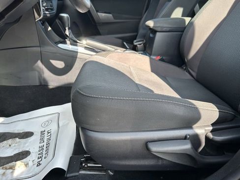 Used 2018 Toyota Corolla LE image 11