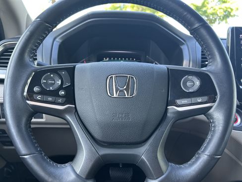 Used 2019 Honda Odyssey EX-L image 17
