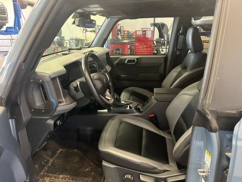 Used 2024 Ford Bronco Black Diamond AWD/4WD image 4