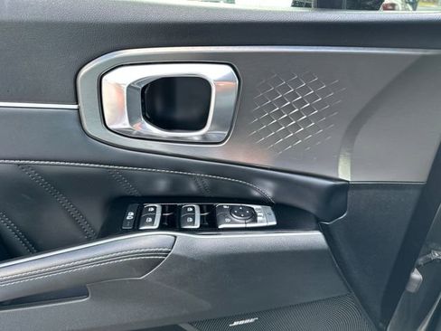 Used 2021 Kia Sorento SX image 15