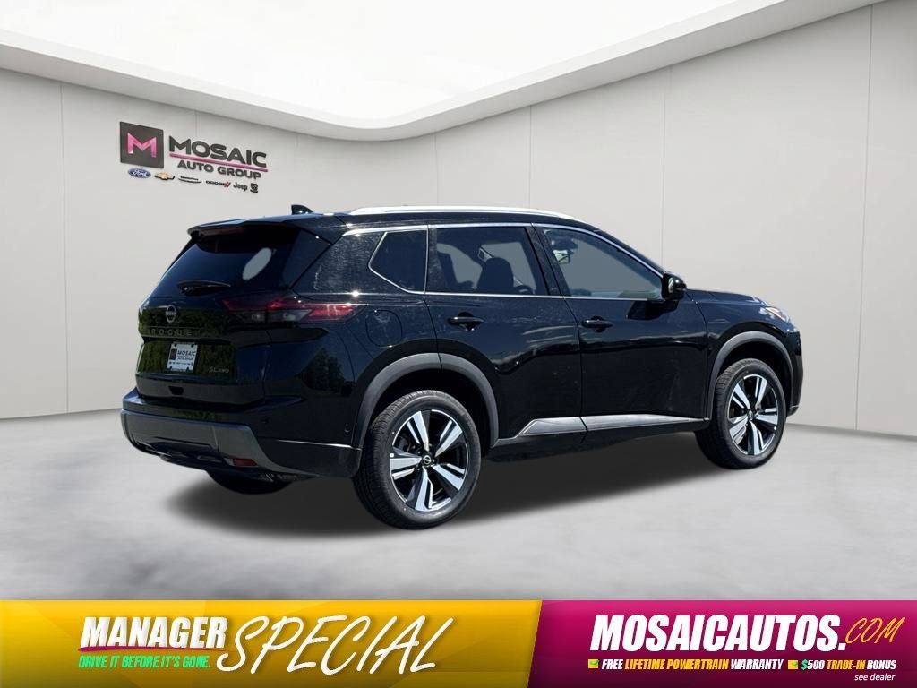 Used 2026 Nissan Rogue SL AWD/4WD image 7