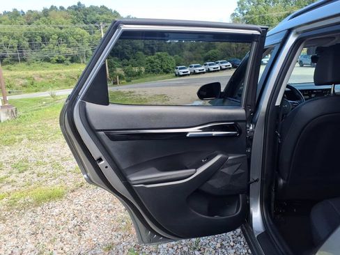 Used 2024 Kia Seltos EX AWD/4WD image 15