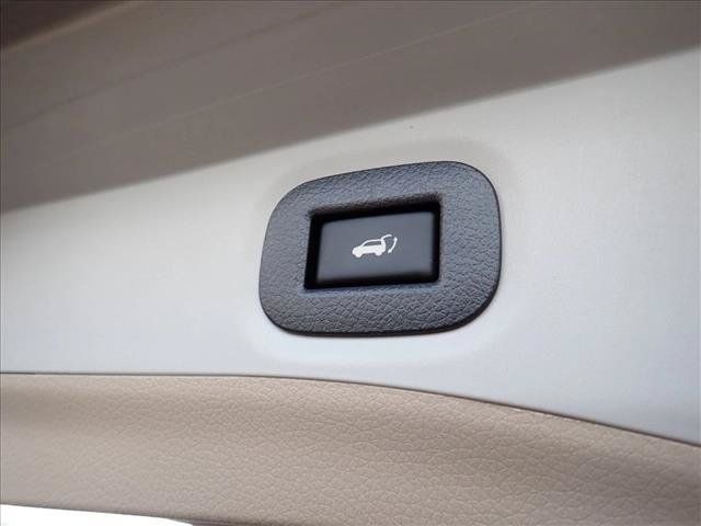 Used 2018 Nissan Rogue SL FWD image 7