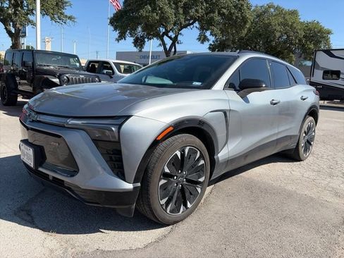 Used 2024 Chevrolet Blazer EV RS AWD/4WD image 2
