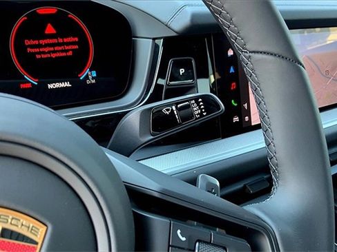 New 2025 Porsche Cayenne Coupe image 37