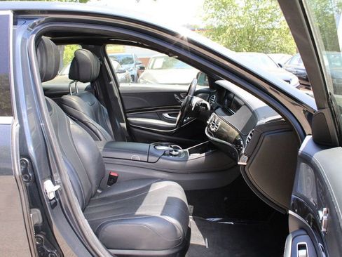 Used 2016 Mercedes-Benz S 550 Sedan image 34