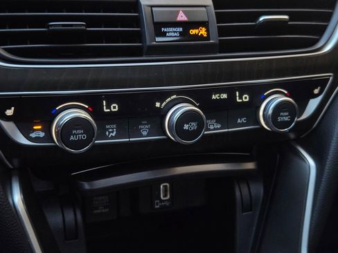 Used 2018 Honda Accord EX-L image 19