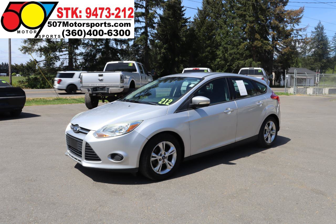 Used 2013 Ford Focus SE FWD image 2