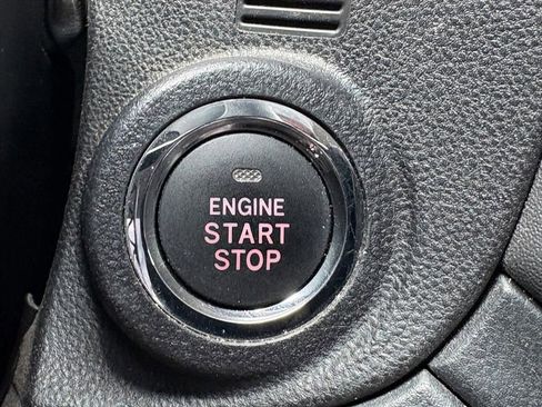 Used 2022 Subaru Outback Premium image 12