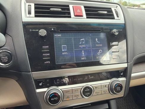 Used 2017 Subaru Outback 2.5i Limited AWD/4WD image 6