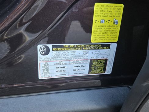 Used 2023 Porsche Cayenne Platinum Edition w/ Premium Package Plus (PIA) image 46