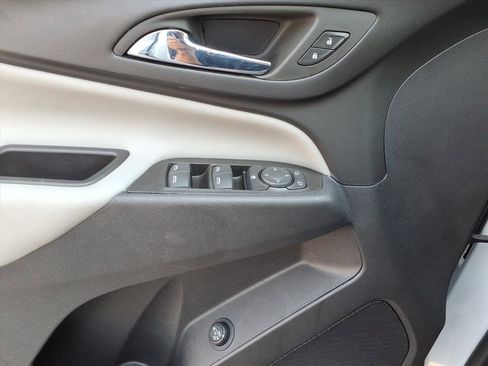 Certified 2022 Chevrolet Equinox LT image 10