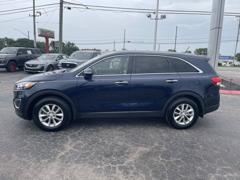 Used 2017 Kia Sorento FWD image 6