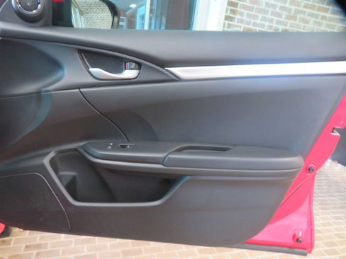 Used 2020 Honda Civic Sport image 23