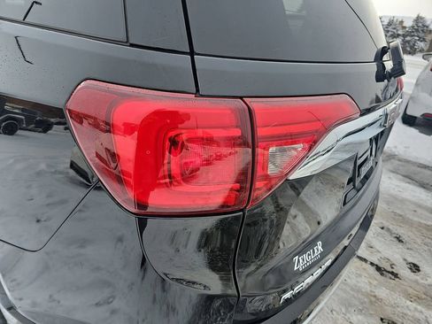 Used 2018 GMC Acadia Denali w/ Technology Package AWD/4WD image 34