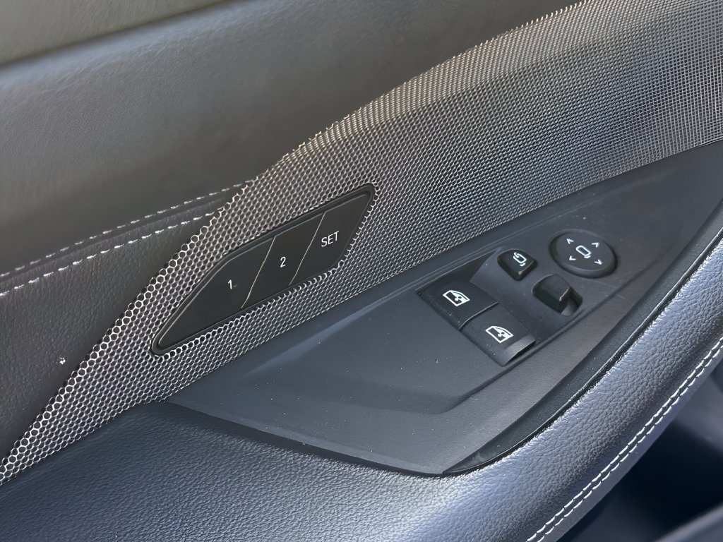 Used 2022 BMW 430i Coupe w/ M Sport Package RWD image 17