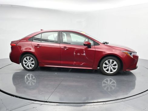 Used 2024 Toyota Corolla LE FWD image 9